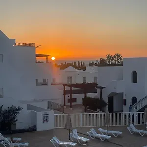 https://new-pistachio-apartment.in-canary-islands.com